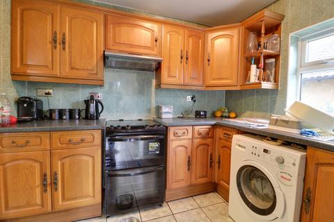 196 Kendal Way, Cambridge, CB4 1LU