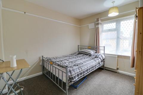 196 Kendal Way, Cambridge, CB4 1LU