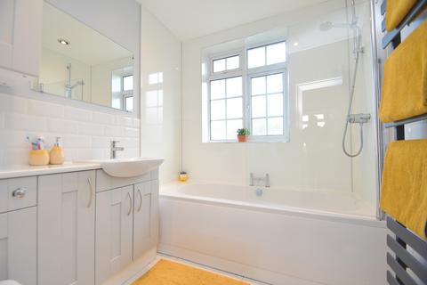 49 Ascot Drive, Ipswich, IP3 9BX