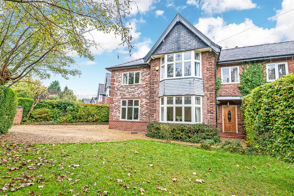Greenway, Appleton, Warrington 4 bed semidetached house £570,000
