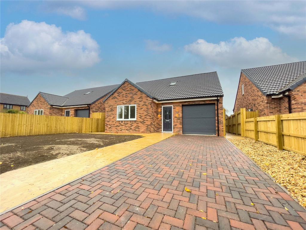 Newport Drive, Winterton 3 bed bungalow £275,000