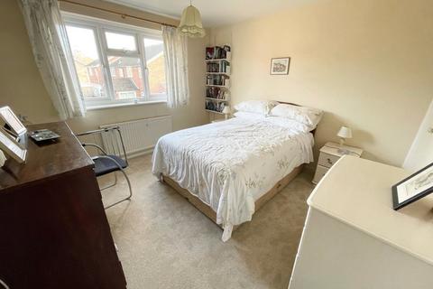 54 Gresham Way, Frimley Green, Camberley, GU16 6LZ