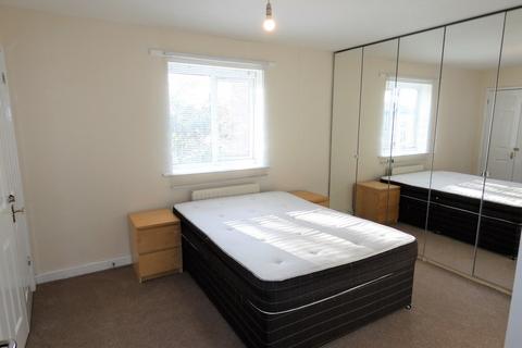 2 bedroom flat to rent, Orchid Gardens , Hounslow