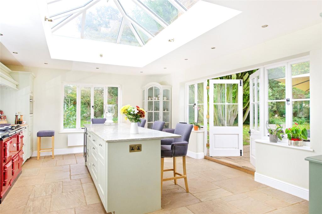 Kitchen/Breakfast Rm
