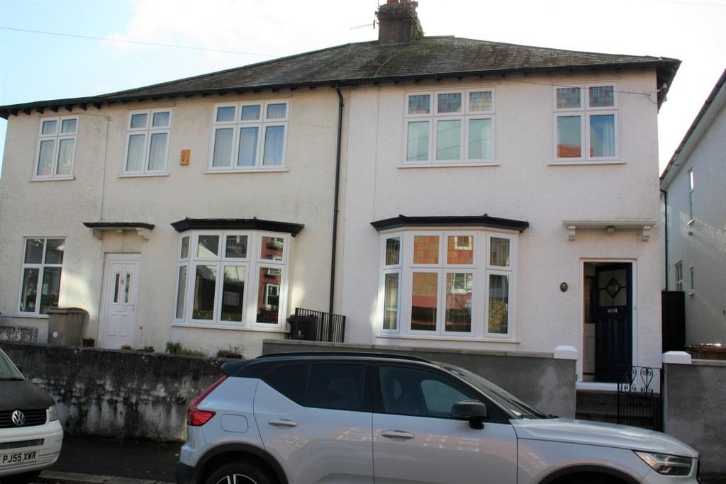 Lower Compton Road, Plymouth PL3 3 bed semidetached house £950 pcm