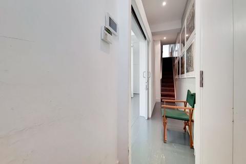 385 Roman Road, London, E3 5QR