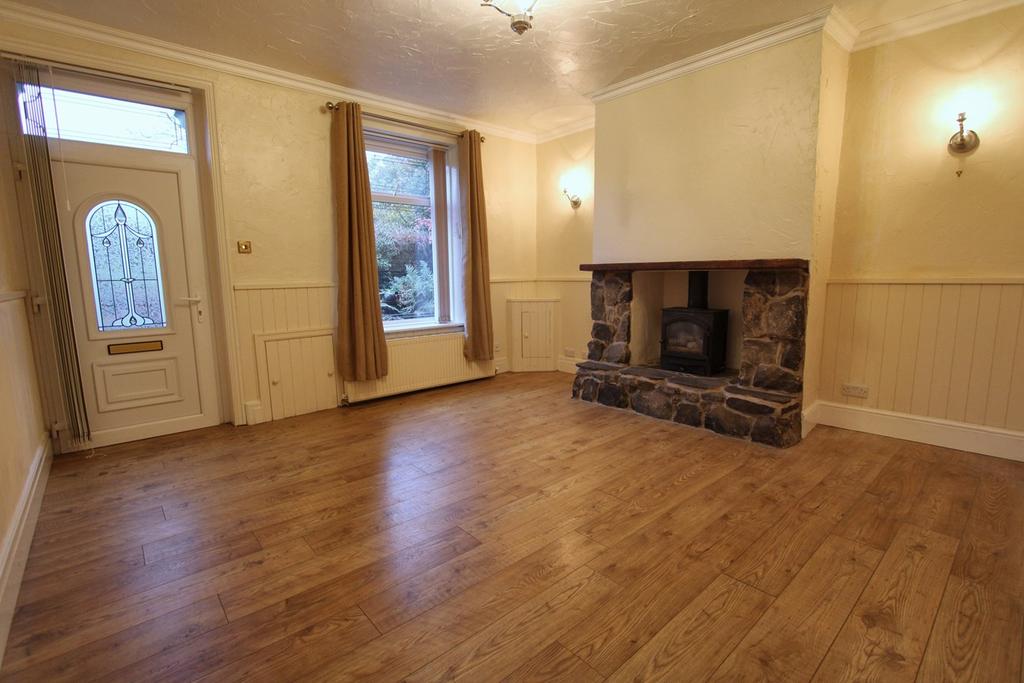 Martin Street, Turton, Bolton, BL7 2 bed terraced house £750 pcm (£