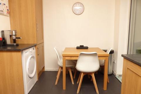 47 Warwick Road, Sutton Coldfield, B73 6SU