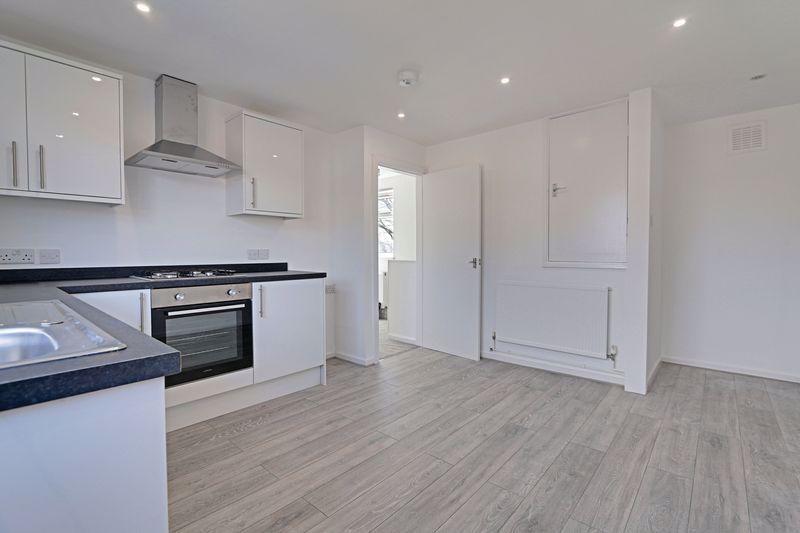 Foxholme Road, Hull 2 bed apartment £67,500