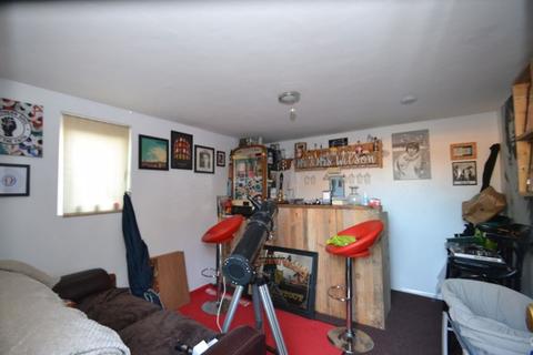 21 Adelaide Gardens, Minster On Sea, Sheerness, ME12 3HN