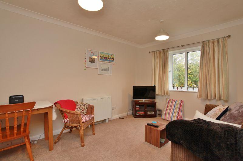 Roebuck Court, Didcot 1 bed apartment £165,000
