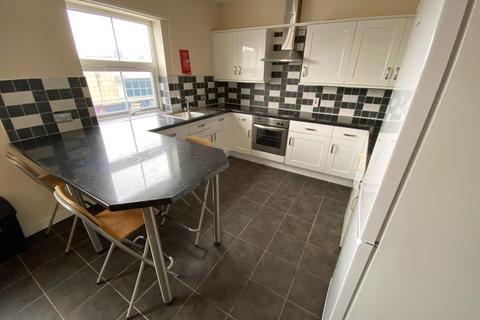 3 bedroom apartment to rent - Edric House, The Rushes, Loughborough