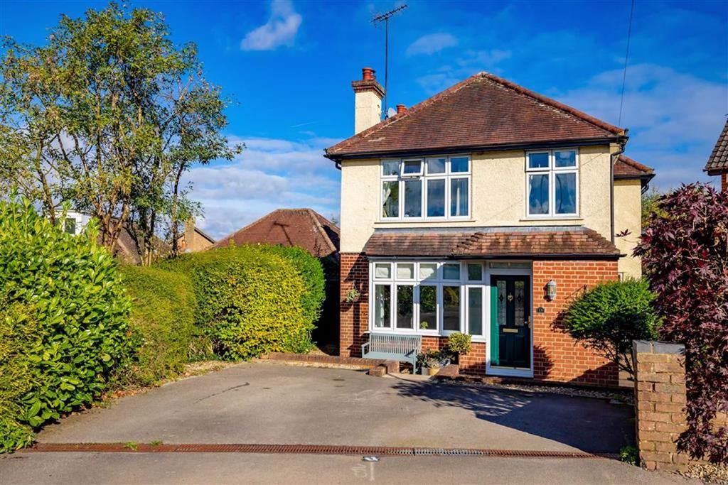 Highfield Road, St. Albans... 4 bed detached house £995,000