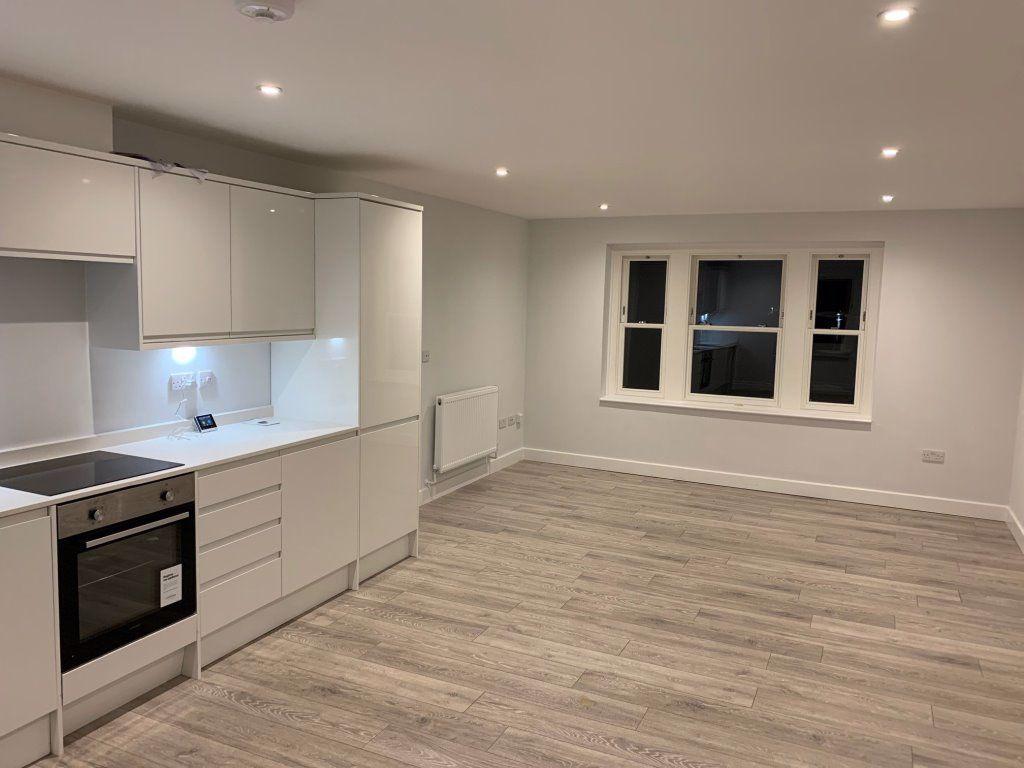 Saxon Road, Faversham, ME13 8QA 2 bed £1,150 pcm (£265 pw)