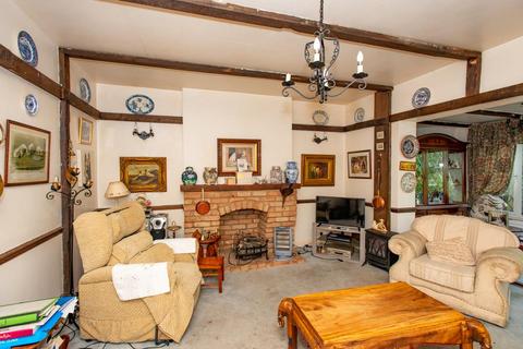 The Firs Westerham Road, Keston, BR2 6HE