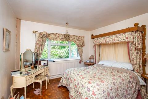 The Firs Westerham Road, Keston, BR2 6HE