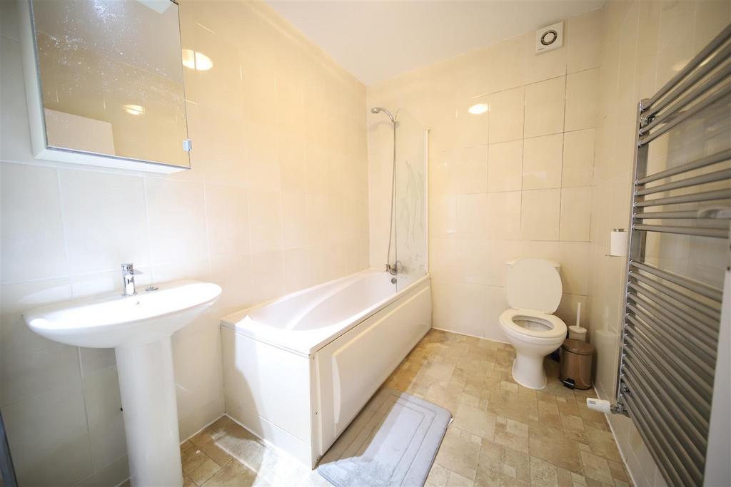 Bathroom.JPG