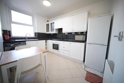 1 bedroom flat to rent, Aldermans Hill, London