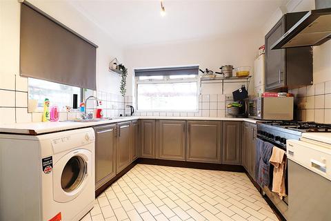 117 Upper Wickham Lane, Welling, DA16 3AQ
