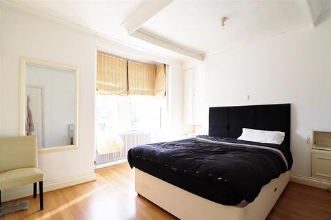 117 Upper Wickham Lane, Welling, DA16 3AQ