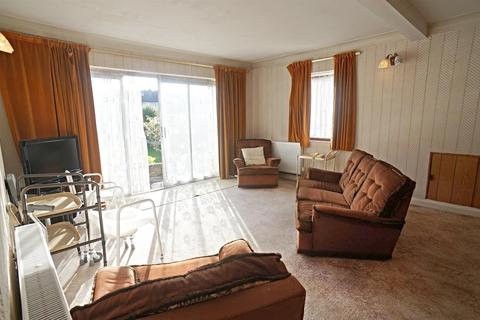 21 New Road, London, E4 9EU