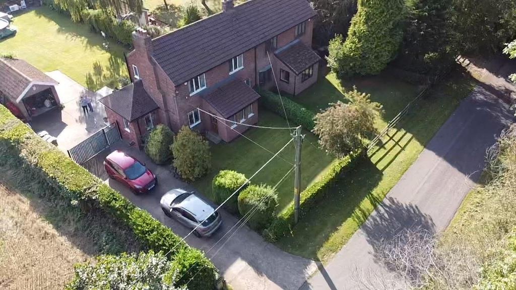 Croftwood,Green Lane, Skellow 3 bed semidetached house £325,000