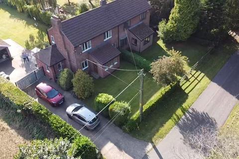 Croftwood Green Lane, Skellow, Doncaster, DN6 8JY