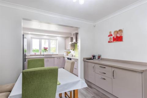 Croftwood Green Lane, Skellow, Doncaster, DN6 8JY