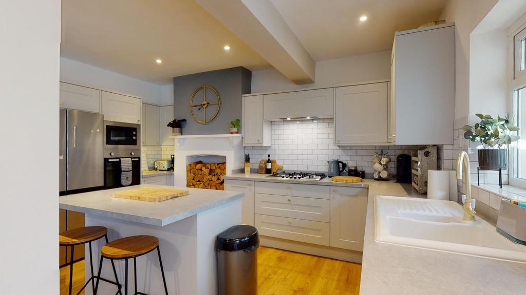 Linden Avenue, Herne Bay 3 bed semidetached house £415,000