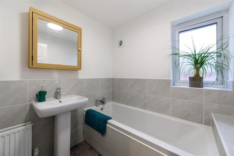 3 bedroom semi-detached house for sale - Ascot Drive, North Gosforth, Newcastle Upon Tyne