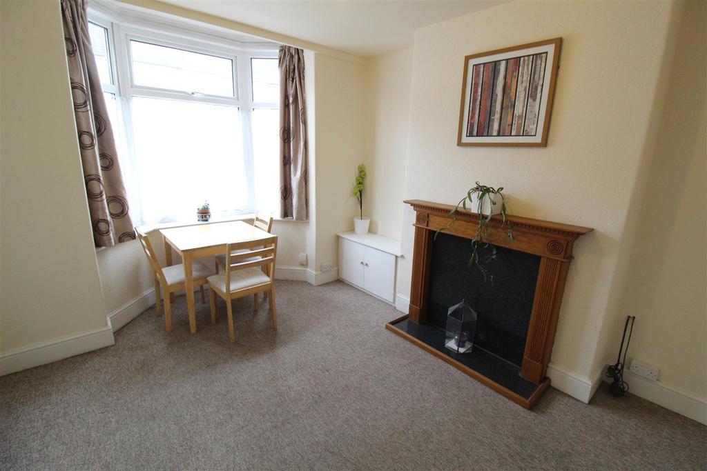 Stanley Road, Coventry 3 bed terraced house £900 pcm (£208 pw)