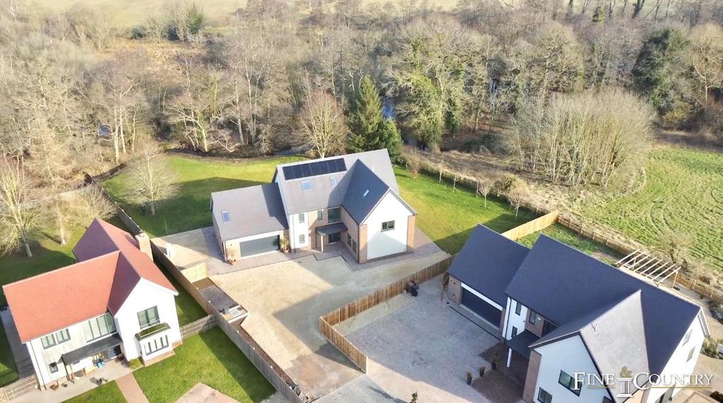 Oxford Road, Frilford Heath... 6 bed house £1,885,000