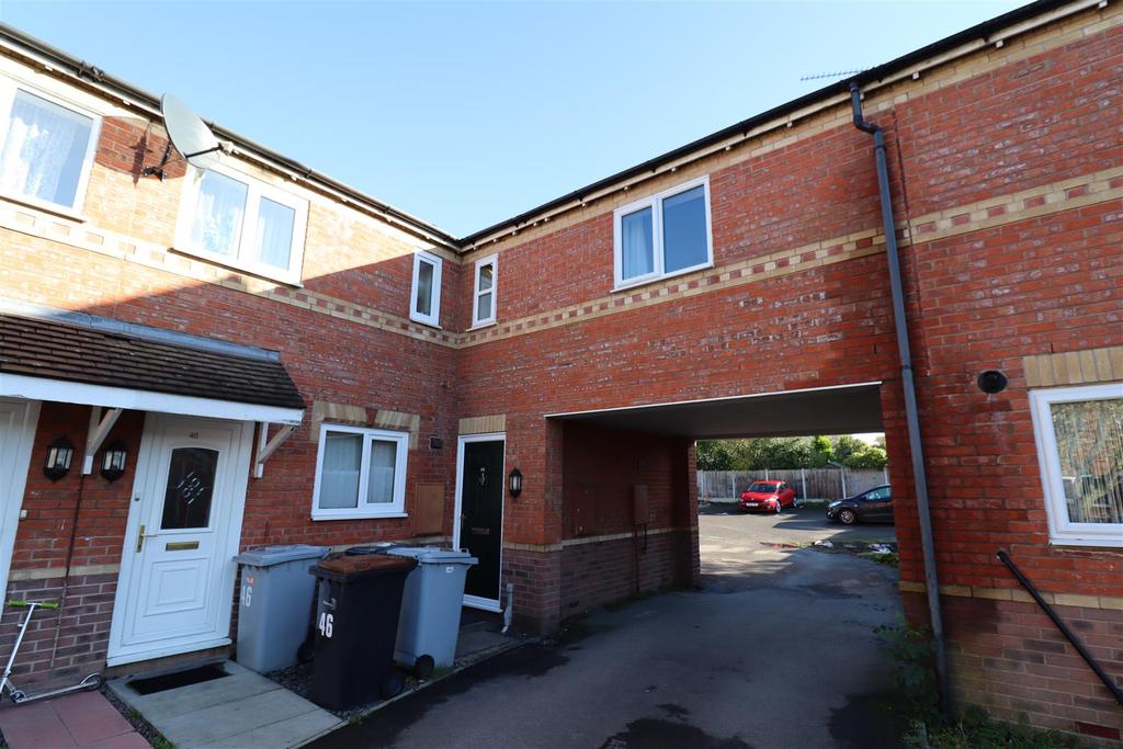 Coppenhall Grove, Crewe 2 bed end of terrace house £135,000