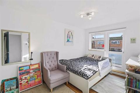 62 Tovil Close, London, SE20 8SZ