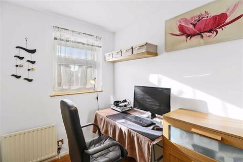 62 Tovil Close, London, SE20 8SZ