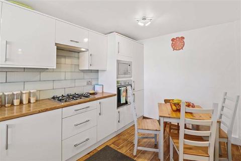 62 Tovil Close, London, SE20 8SZ