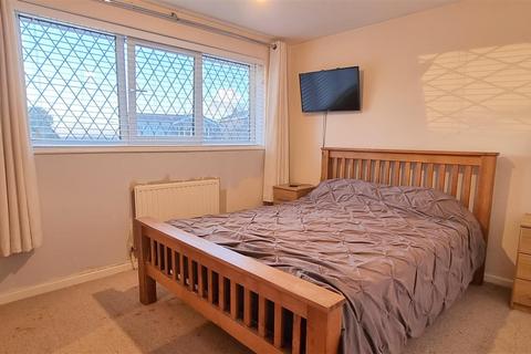 12 The Chase, Brackla, Bridgend, CF31 2JH