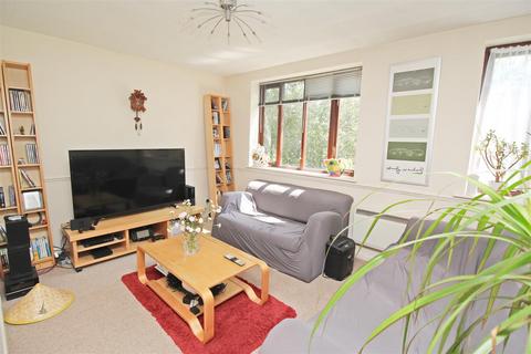 2 bedroom duplex for sale, Wistmans, Furzton, Milton Keynes