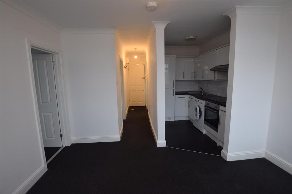 3 Frances Court Lounge View New.JPG