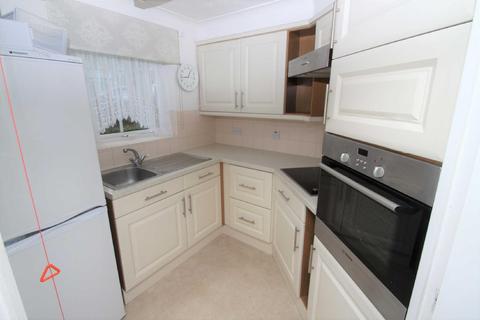 2 bedroom retirement property for sale - Kingswood Court, 175 Chingford Mount Road, Chingford