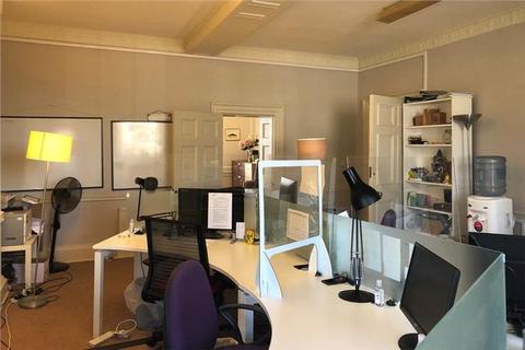 Office to rent - FIRST FLOOR OFFICE SUITE*, Claremont House, Claremont Bank, Shrewsbury, Shropshire, SY1 1RW