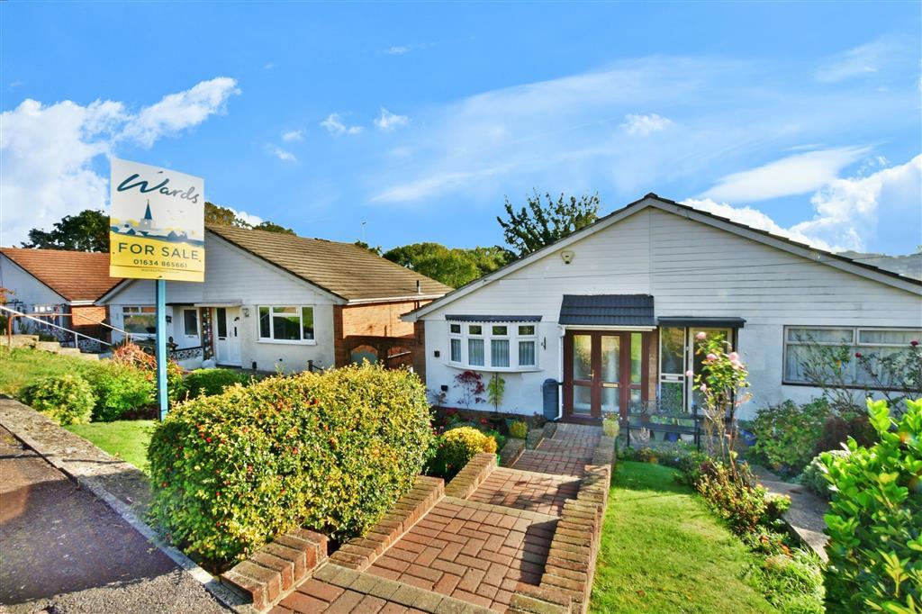 Sussex Drive, Walderslade, Chatham, Kent 3 bed semidetached house £