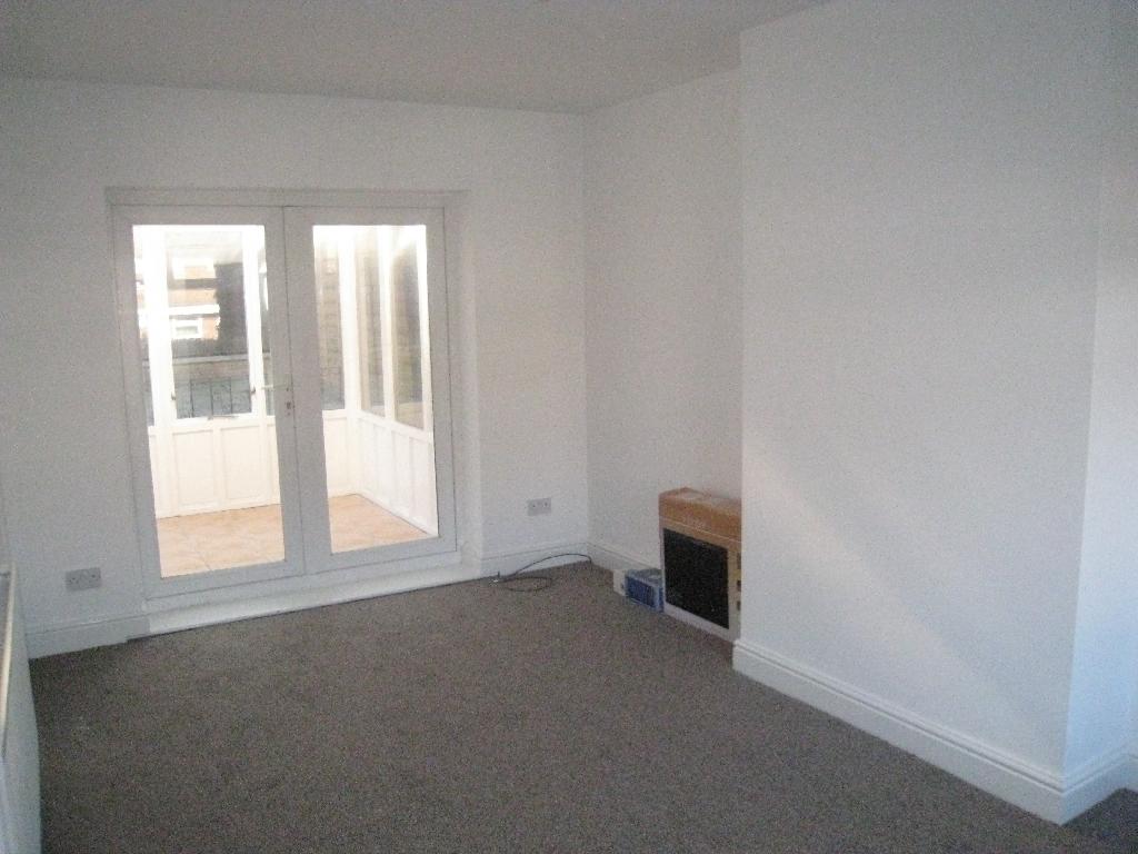 Hempcroft Road, Timperley, WA15 3 bed terraced house £1,000 pcm (£231 pw)