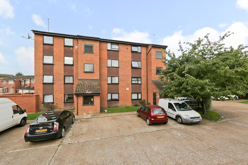 Gurney Close, Barking, IG11 1 bed property £1,150 pcm (£265 pw)