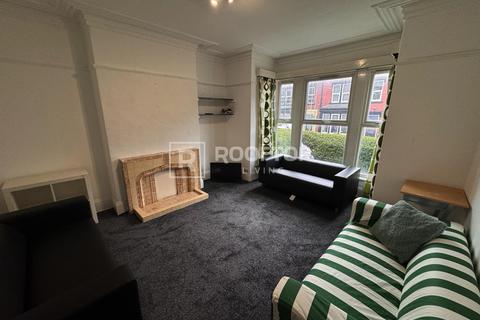 6 bedroom house to rent, Manor Terrace, Leeds LS6