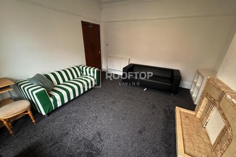 6 bedroom house to rent, Manor Terrace, Leeds LS6