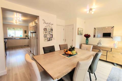7 Bobbin Close, Bailiff Bridge, Brighouse, HD6 4FW