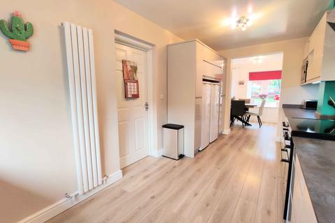 7 Bobbin Close, Bailiff Bridge, Brighouse, HD6 4FW