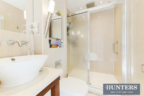 22 Badgers Copse, Worcester Park, KT4 7EZ