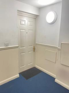 2 bedroom flat to rent, Melissa Court, Princes Gate, Hp13